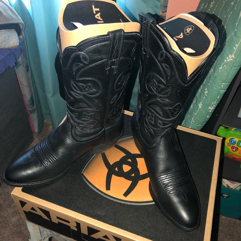 Ariat Women’s Heritage Western R-Toe